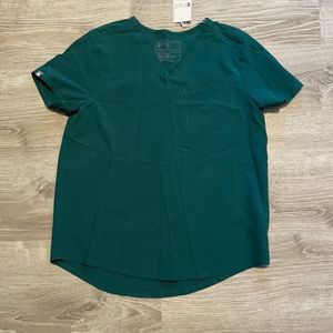 Fionlite hunter green scrub top NWT